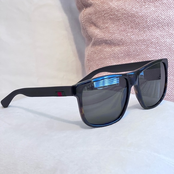 Gucci Sunglasses - Picture 3 of 9